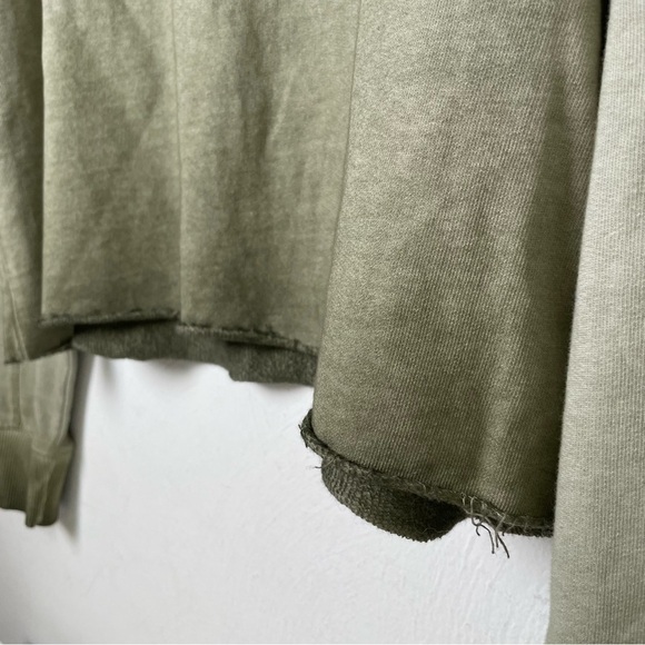 DKNY Cropped Ombré Distressed Raw Hem Pullover Sweatshirt Top Army Green NWT M - Picture 13 of 16